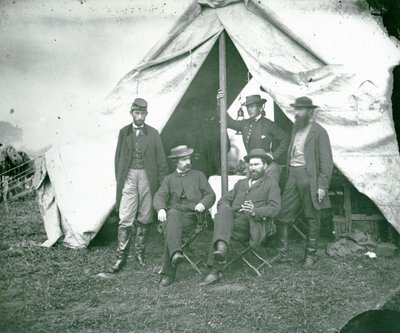 Groepsportret van Union Mappers in Antietam, Maryland, 1862 door American School